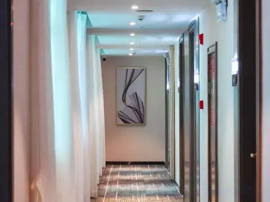 Southern City Hotel