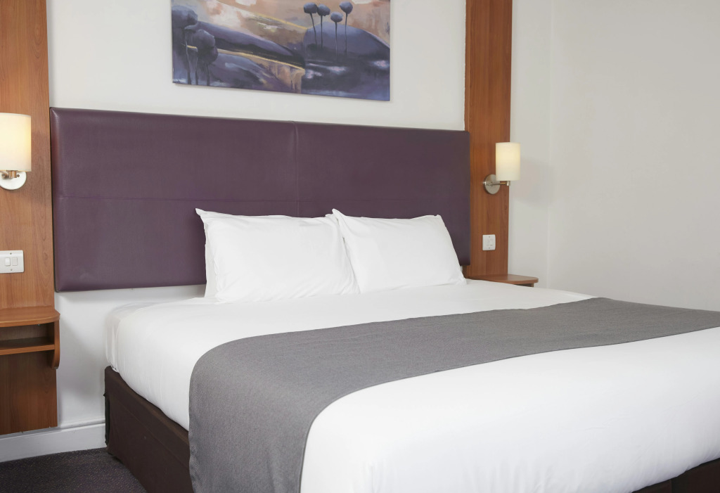 Premier Inn Basingstoke South