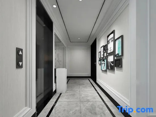 Xana Hotelle Hotel (Wuhan Jinrong Zhongxin Fountain Park)
