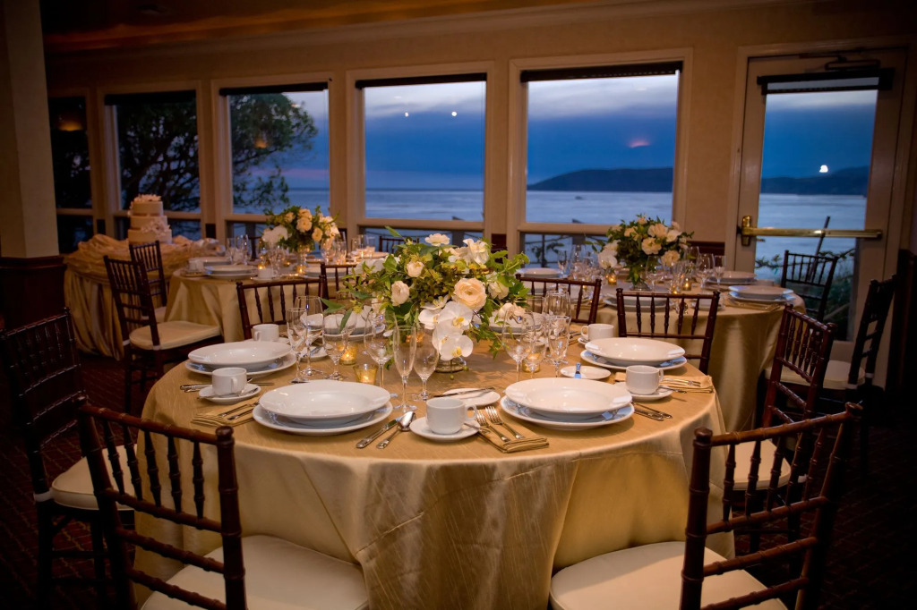 Spyglass Inn
