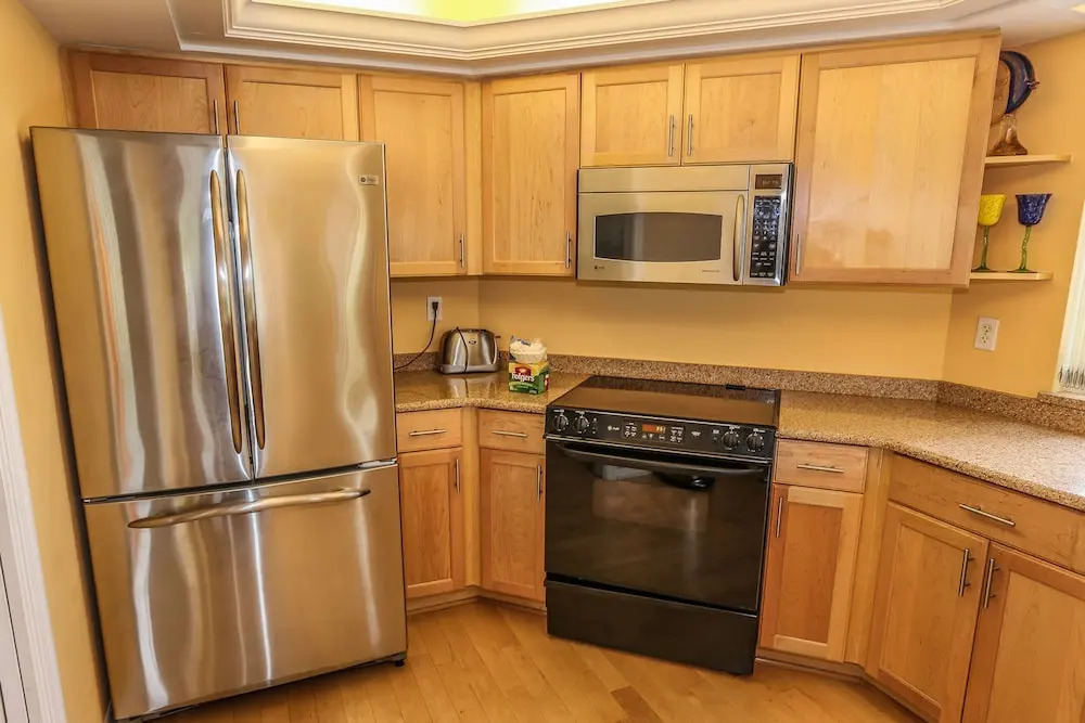 Ocean Harbor 102A