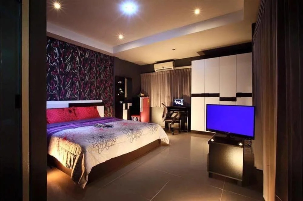 Lancome Plus Hotel