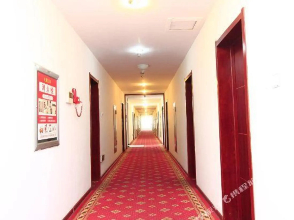 Zhonghui Fishing Village Hotel (Rizhao World Sailing Base)