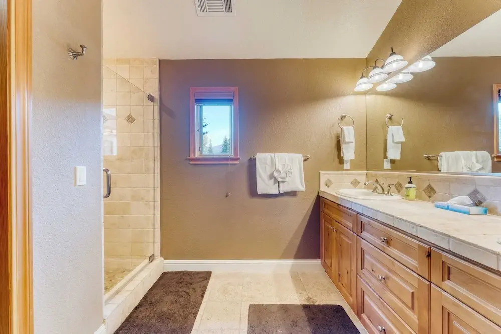 Luxe All-season Retreat by Avantstay Prime Location, Near Skiing