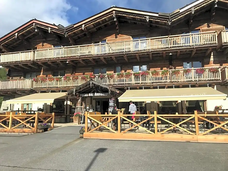 Alpen Chalet - Charme Mountain Hotel