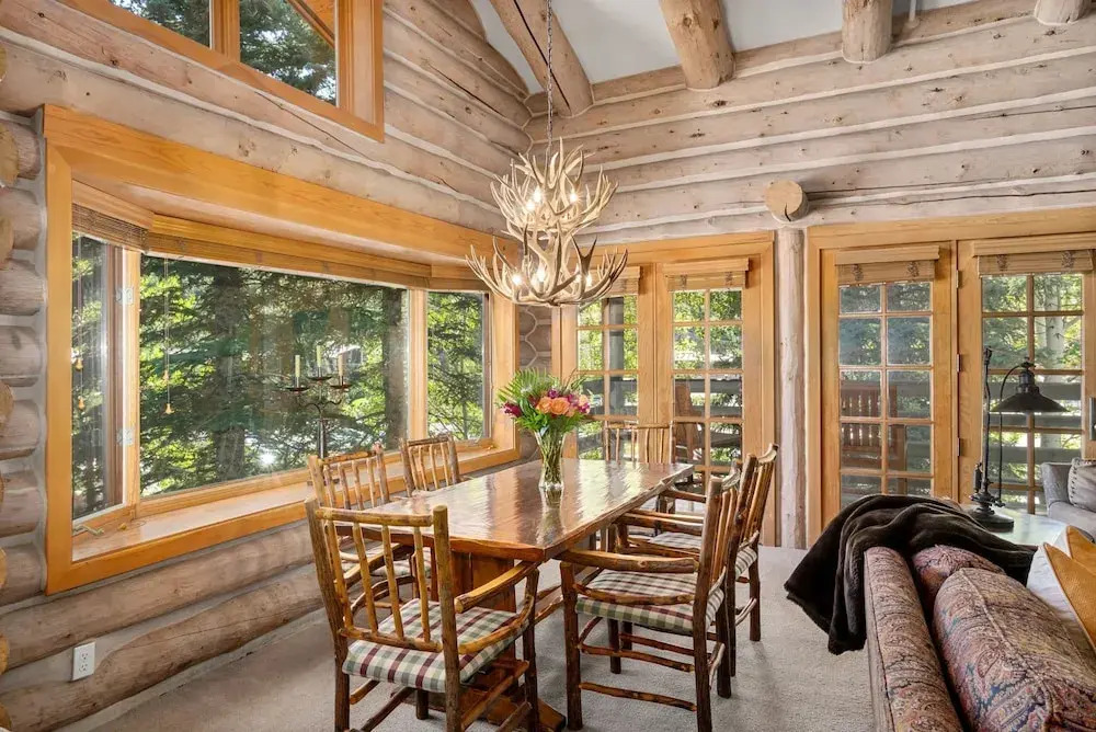 Pine Inn at Trail's End Lodge - Three Bedroom Residence with Spa #1 3 Condo
