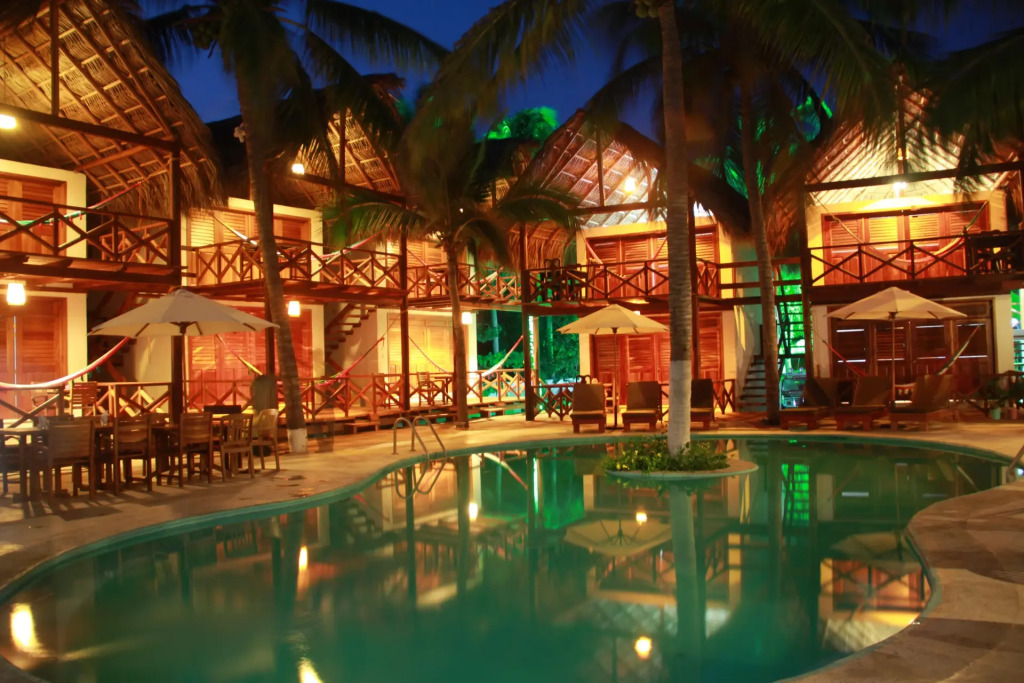 Hotel Nude Zipolite & beach club