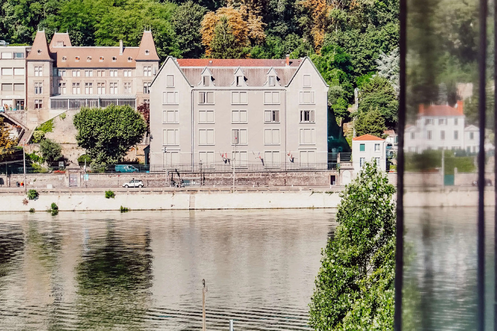 MOB HOTEL Lyon Confluence