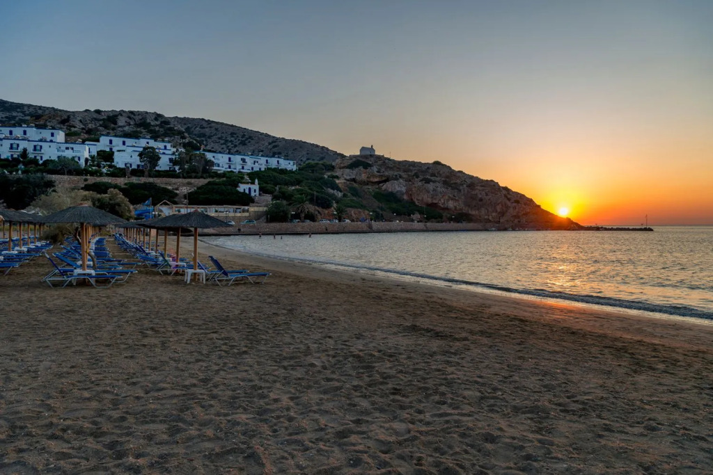 Dolphin Bay Seaside Resort & Suites