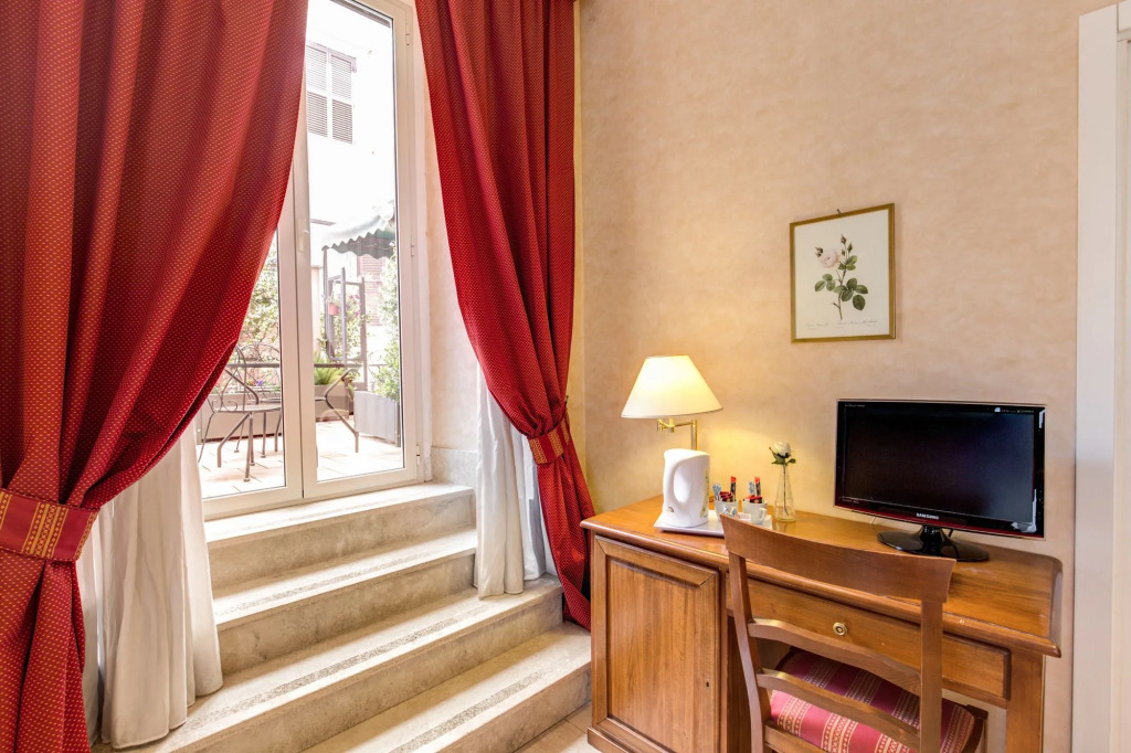 WRH Suites