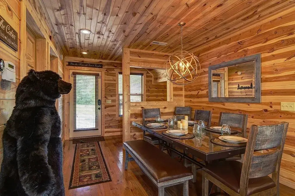 Frosty Bear 1338 - 4 Br Cabin