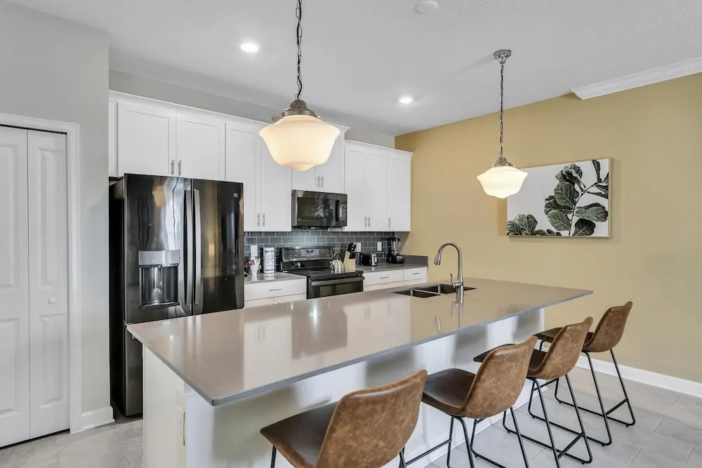 Stylish Family Home Private Pool Stl111