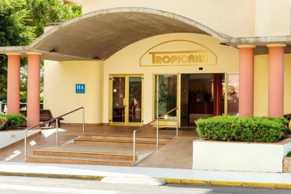 Tropicana Hotel