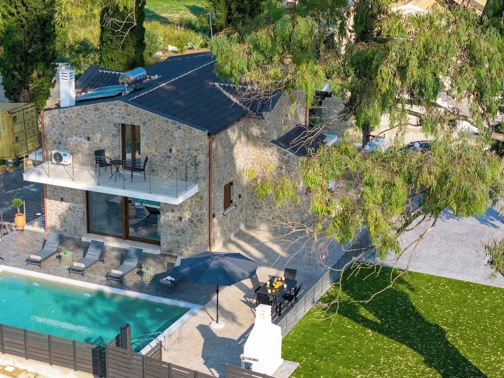 Domus Dervisi by Estia