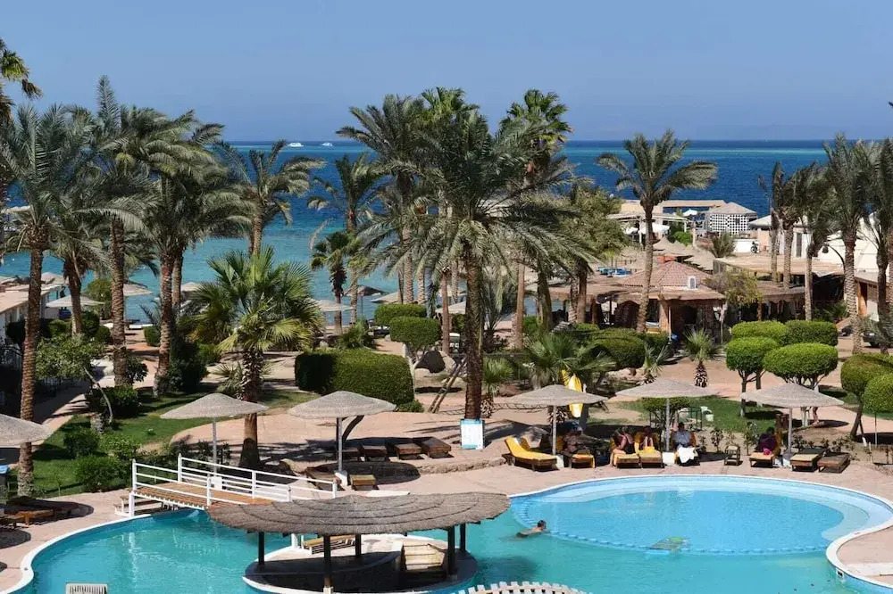Geisum beach hotel