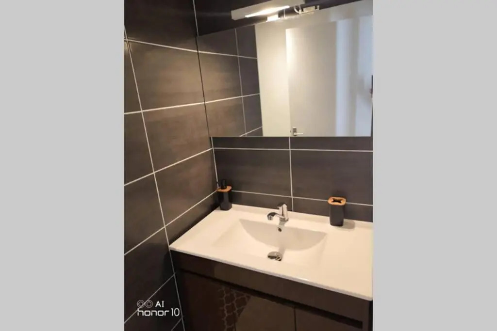 Appartement jardin a 100m de la plage et Thalasso