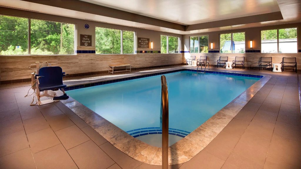 GLo Hotel Asheville-Blue Ridge Parkway