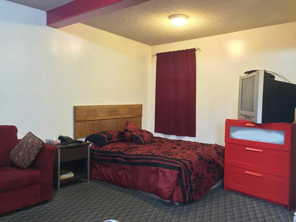 The Capri Motel