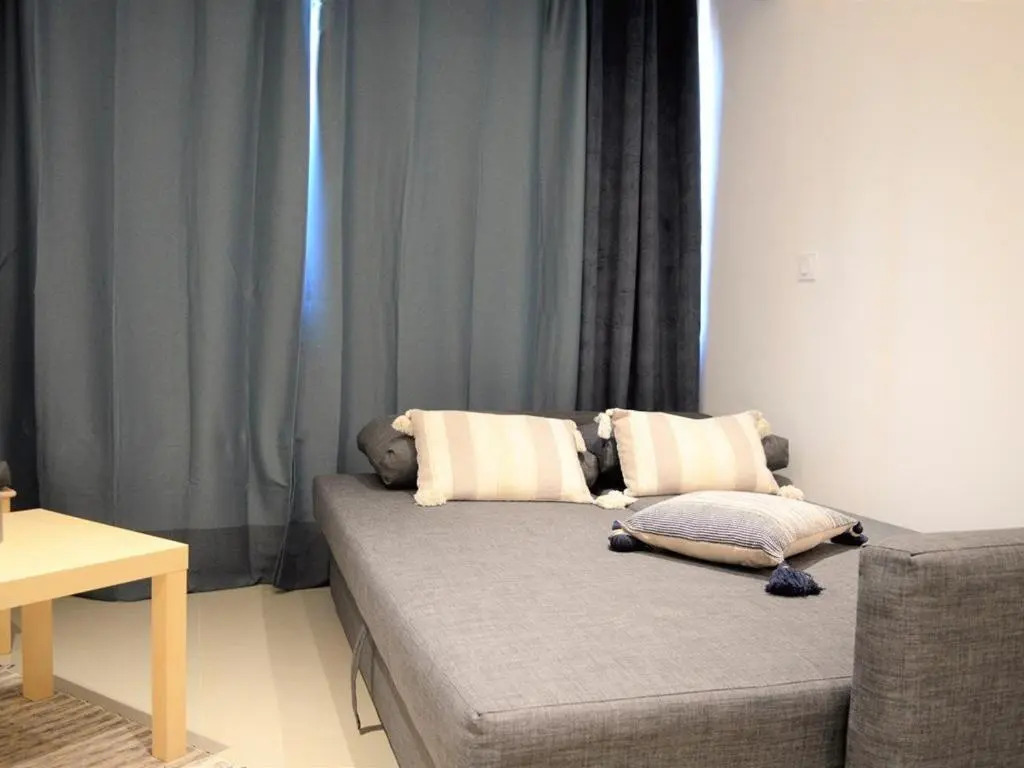 Appartement Le Lavandou, 1 pièce, 2 personnes - FR-1-251-78