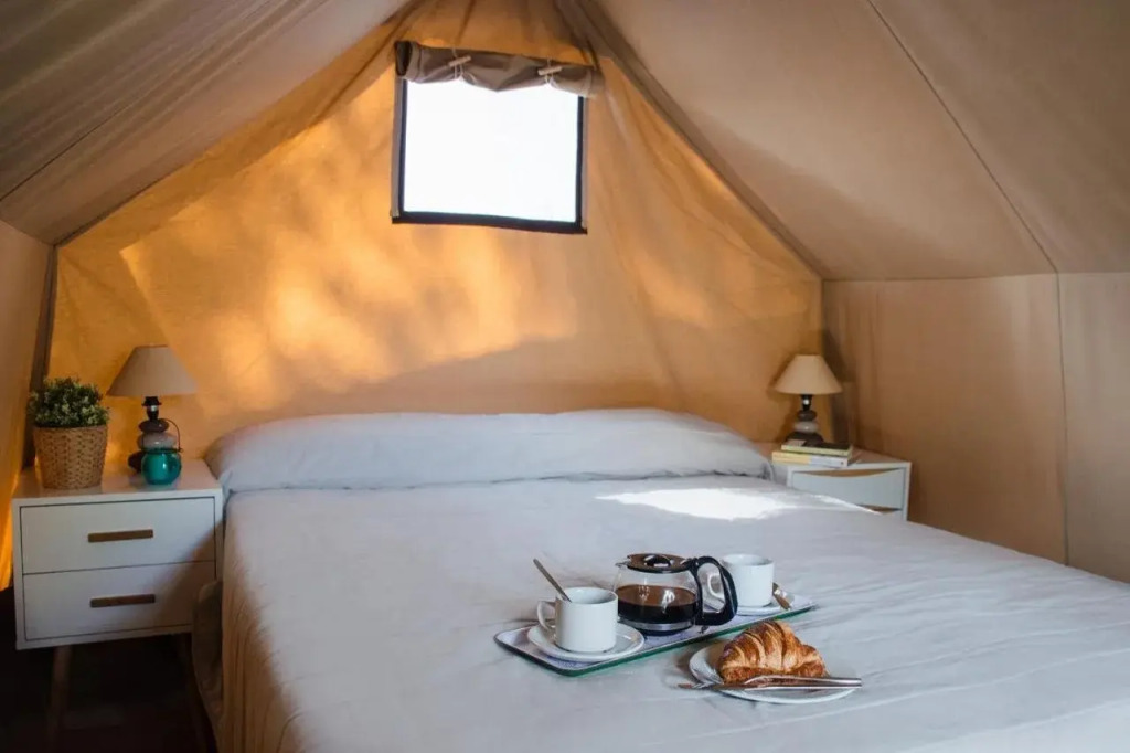 Camping Estival Torre de la Mora