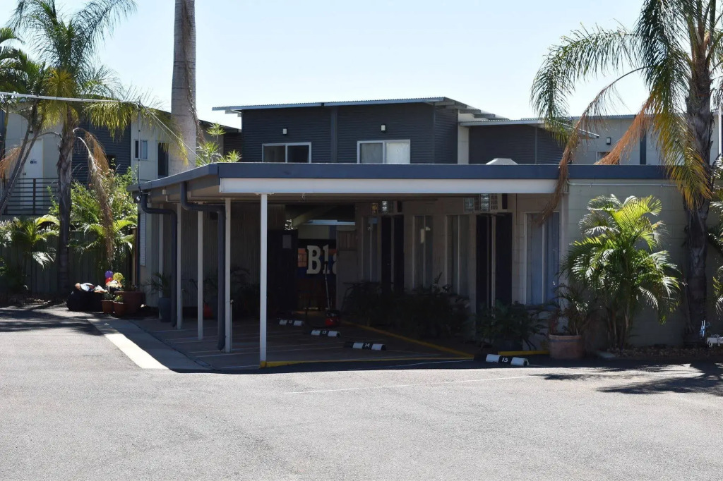 Black Diamond Motel