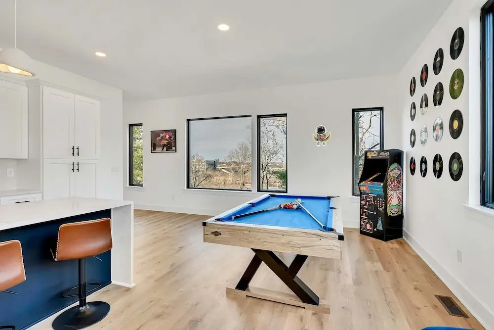 4 Rooftop Decks 4 Hot Tubs Game Rooms Sauna
