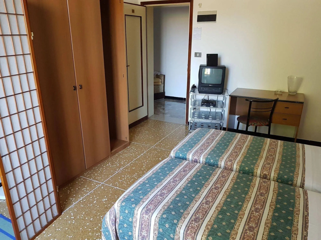 Hotel Triana e Tyche