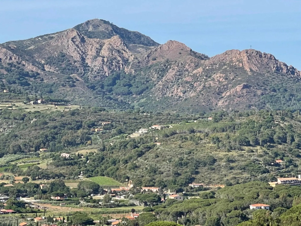 Three-room apartment.-San Michele 2