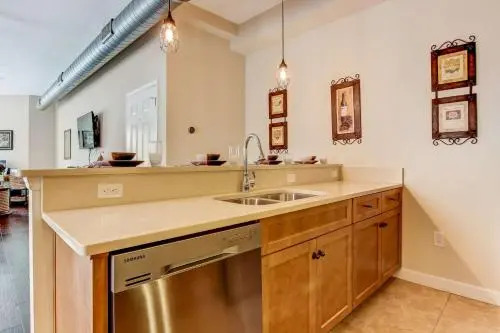 JBH 115 W 2nd Apt #2