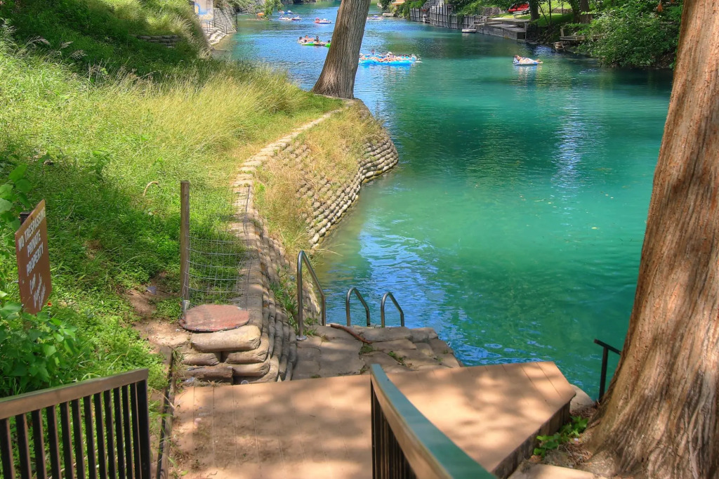 The Iron Cactus Condo on the Comal CW C102