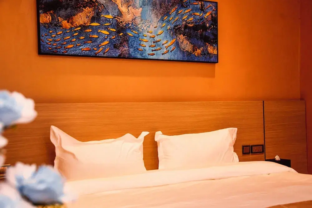 Wealth Hotel