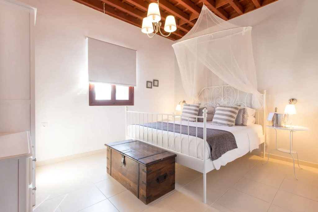 Thea Villas and Suite