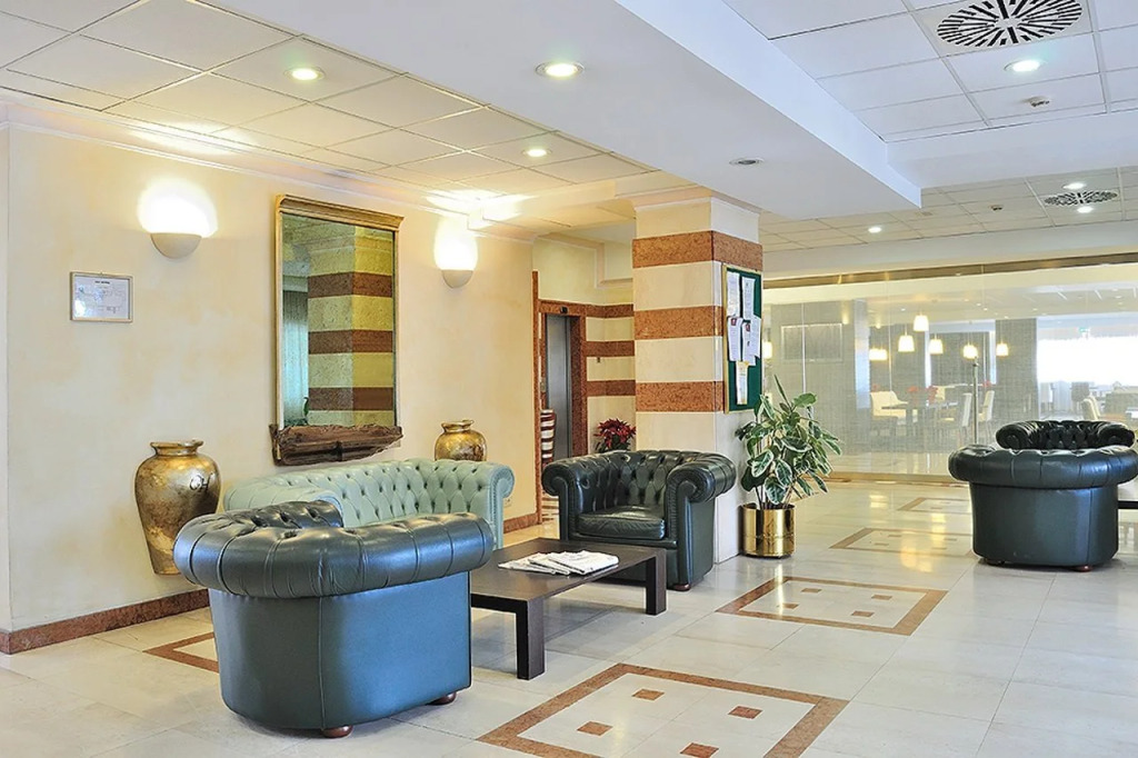 BV Hotel Oly