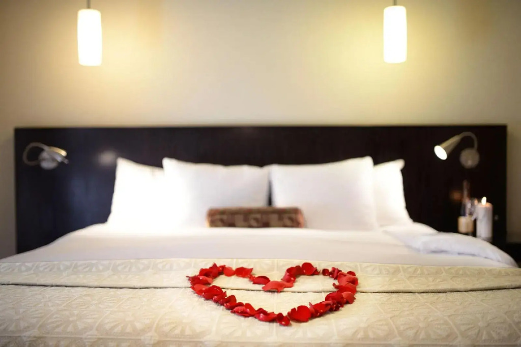 The Shaw Club Hotel