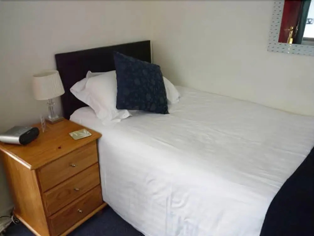 Rainbow Lodge - Guest house