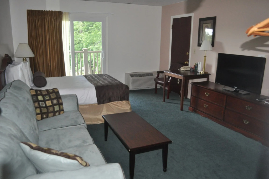 University Inn Academic Suites