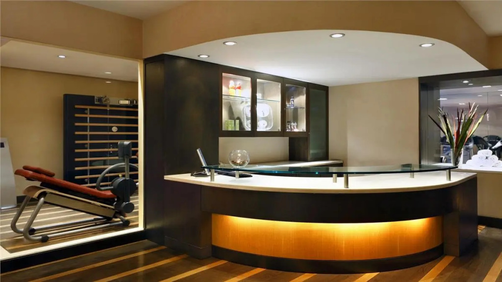 Отель The Westin Palace, Milan