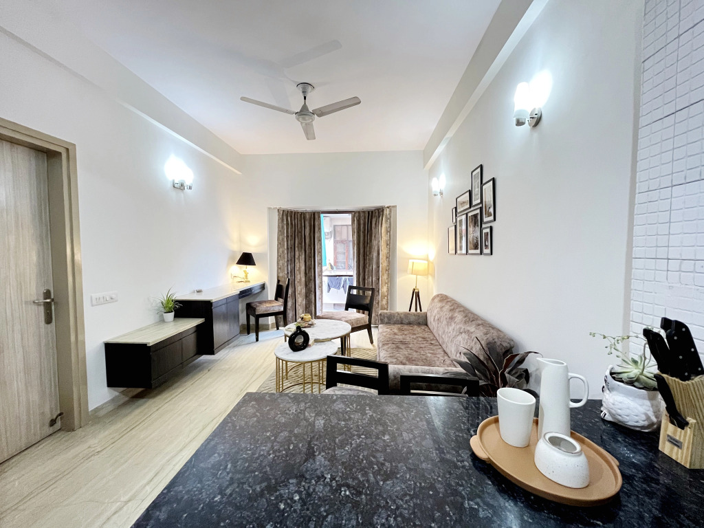 Premium 1Bhk Serviced Apartment By Bedchambers