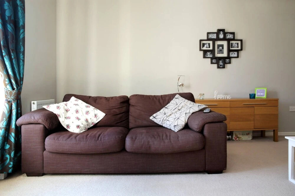 2 Bedroom Flat In Bonnington