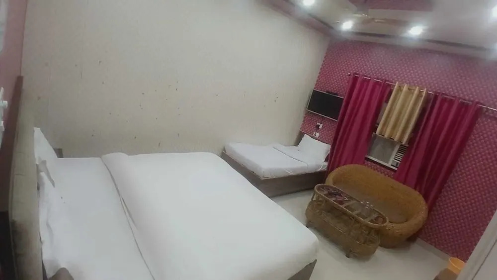 Hotel Shiv Ganga
