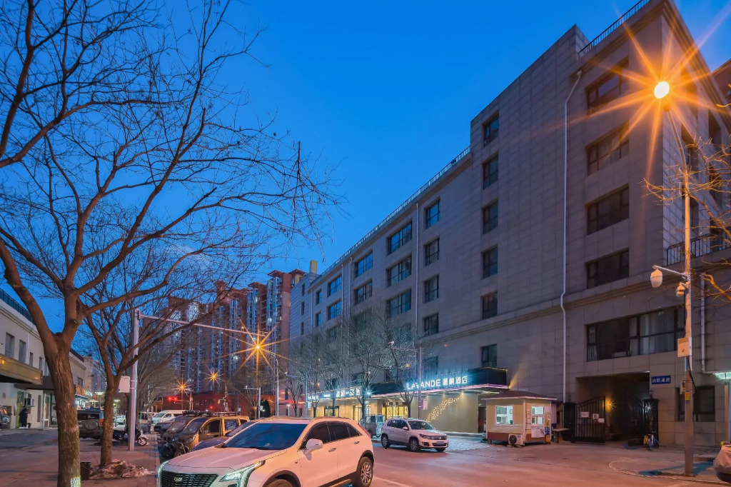 Lavande Hotel (Beijing Huilongguan Jishuitan Hospital Longze West Subway Station)