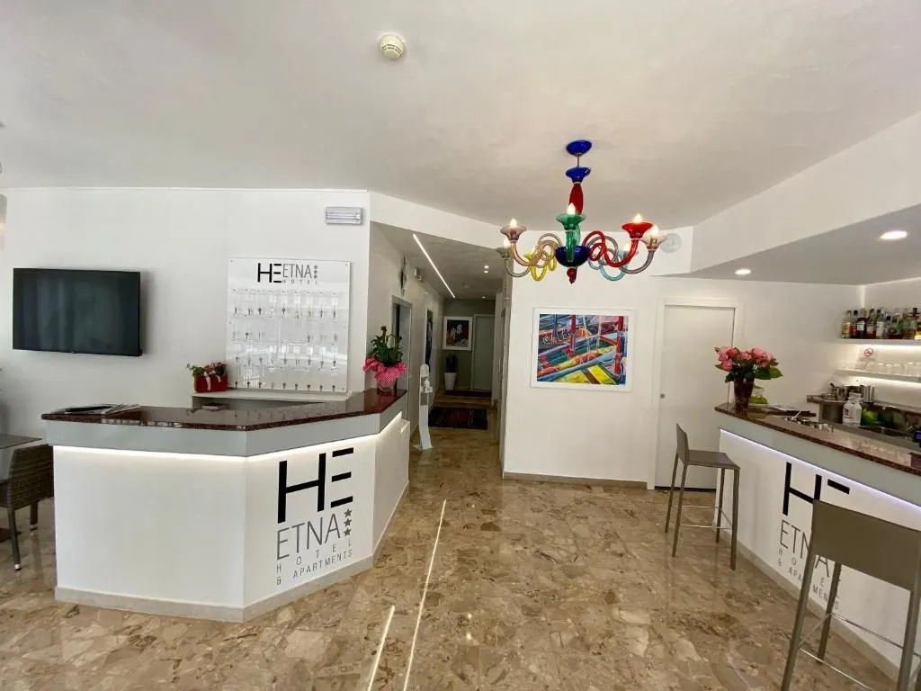Hotel Etna