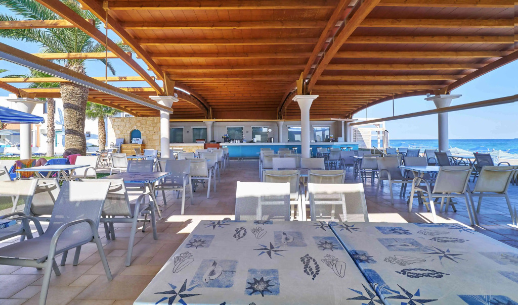 Eva Bay Hotel On The Beach