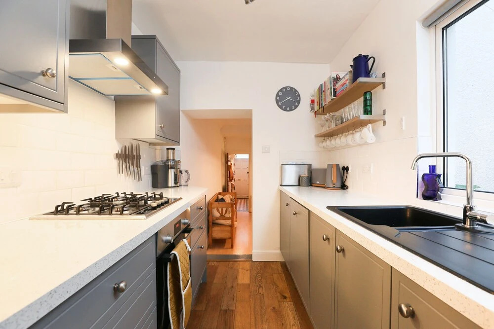 Elegant 2BD House in Colourful Cliftonwood