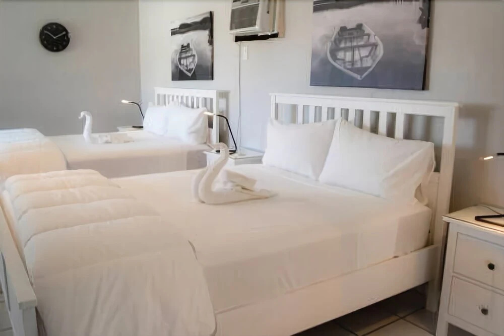 Villas of Aquamar #6 1 Bedroom 1 Bathroom Apts