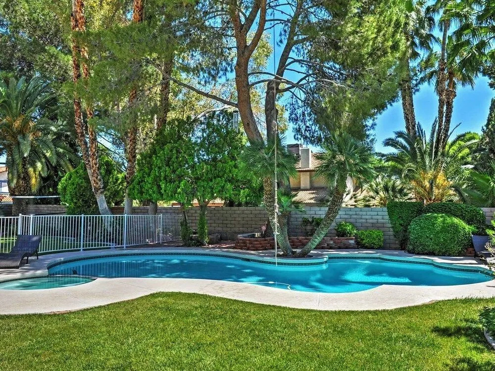 Villa Maeve