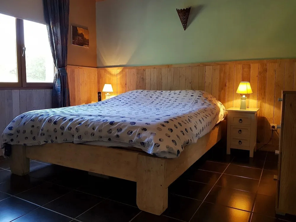 Villa Retreat With Pool and Pets