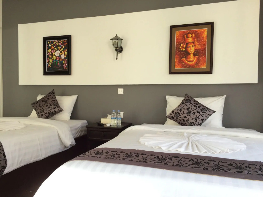 Sea Breeze Resort