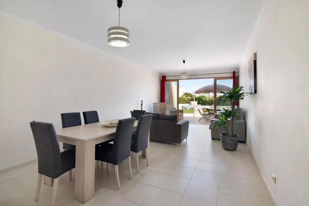 Albufeira Townhouse beach by AlbufeiraRentals