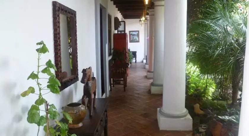 Casa Felipe Flores